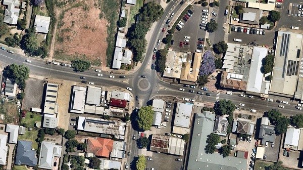 Main Street / Grant Street / Gisborne Road (Bacchus Marsh) intersection